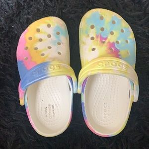Toddler crocs